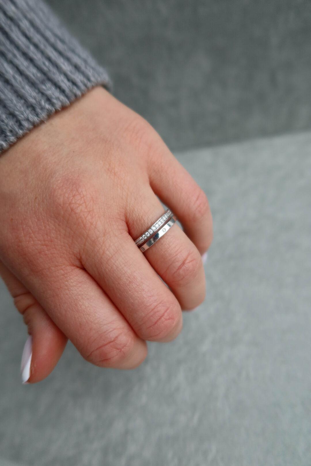 Срібна жіноча каблучка подвійна (родій)