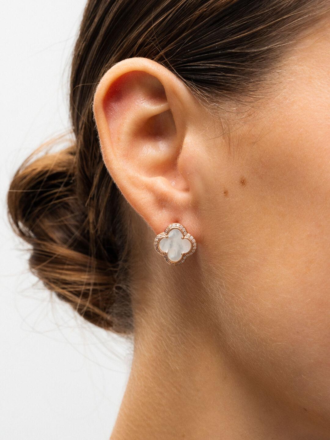 Зображення Срібні сережки з позолотою та перламутром Клевер