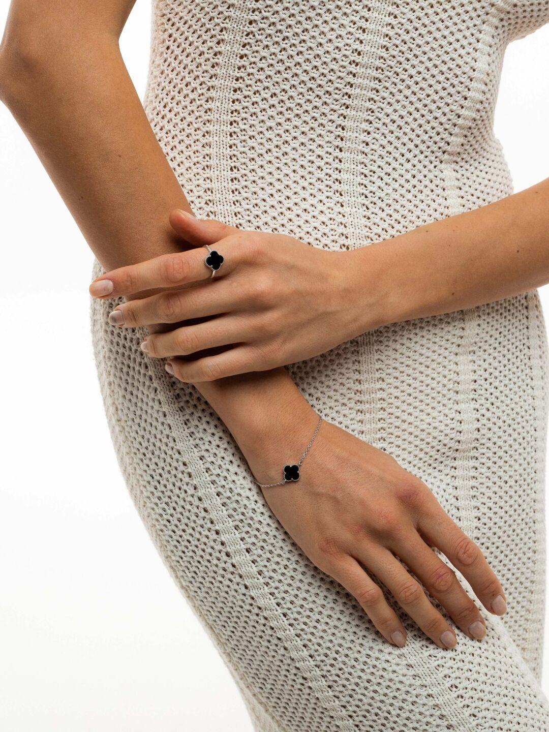 Зображення Срібний браслет онікс Клевер 1 см при наведенні