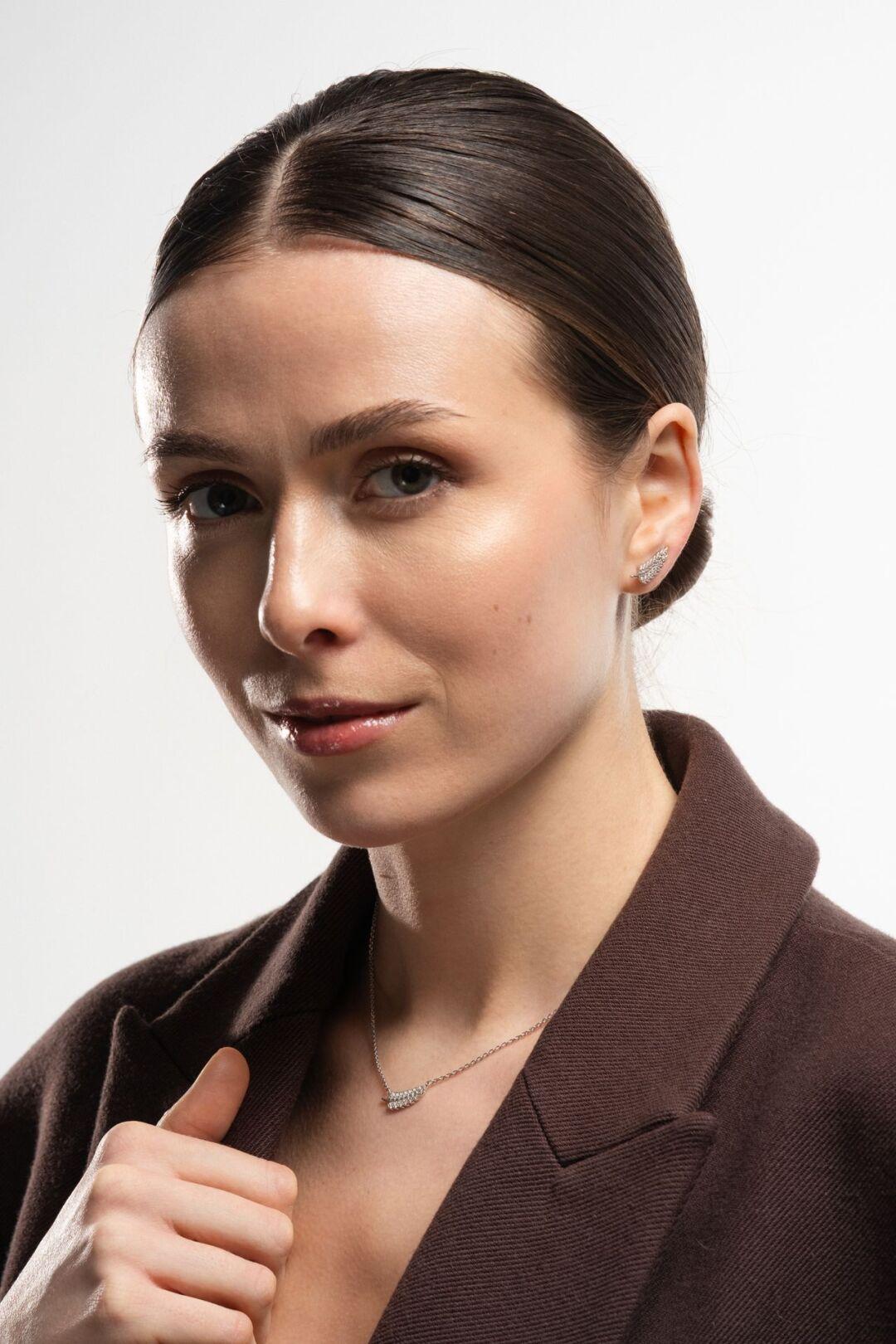 Зображення Срібне жіноче кольє Пір'я при наведенні