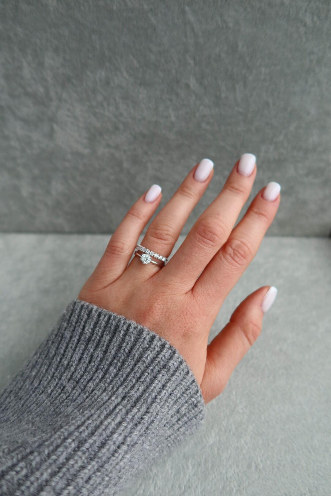 Серебряное женское кольцо двойное с фианитами серебряное женское кольцо