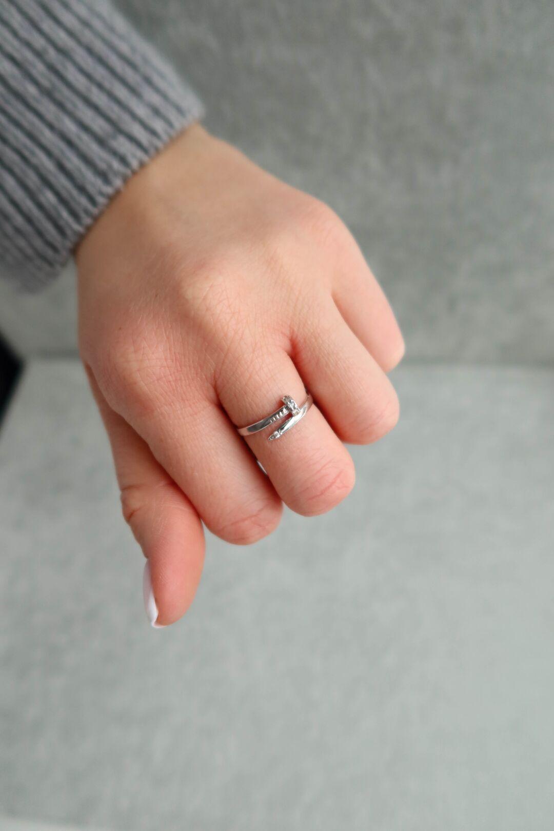 Каблучка-цвях зі срібла 925 проби