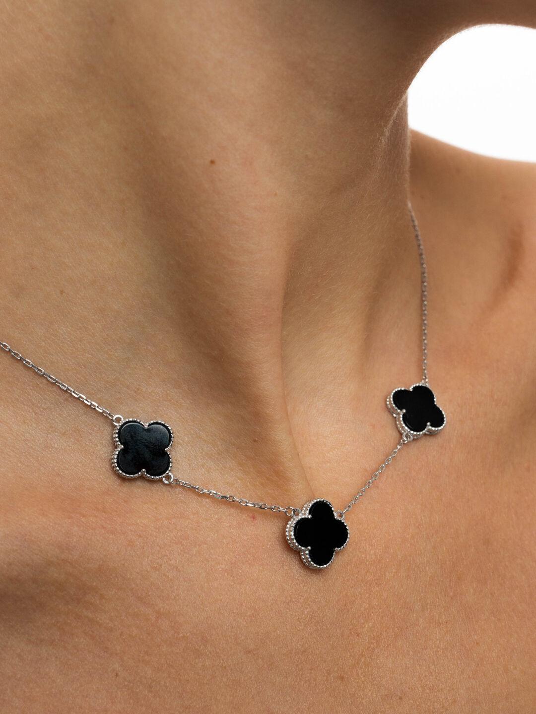 Зображення Срібне кольє з оніксом Клевер 3 вставки