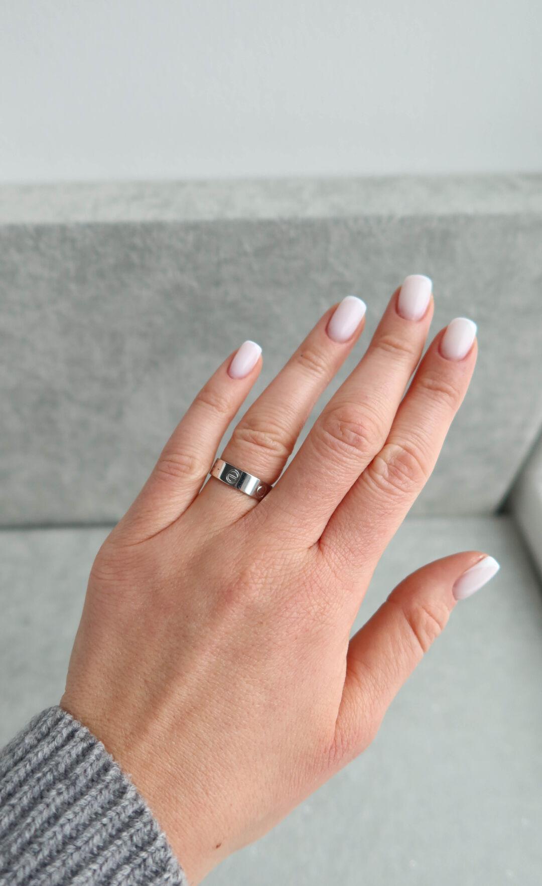 Женское серебряное кольцо широкое