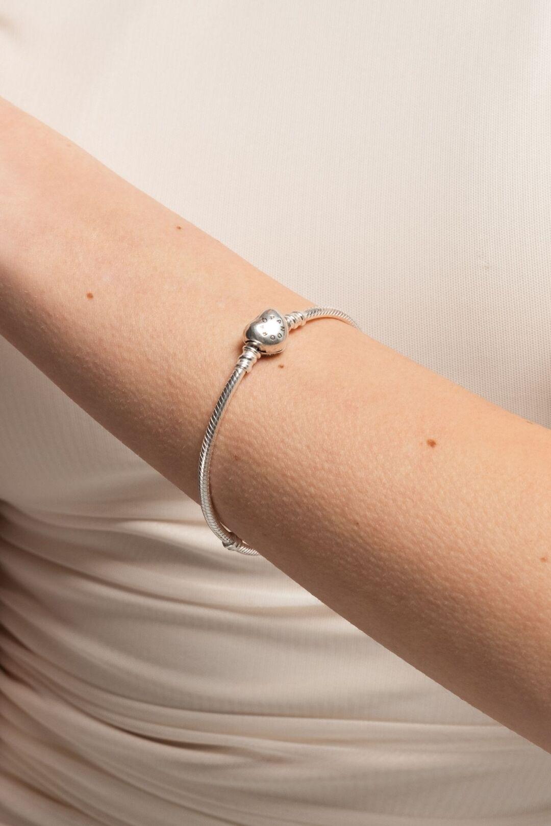 Зображення Срібний браслет твердий з написом