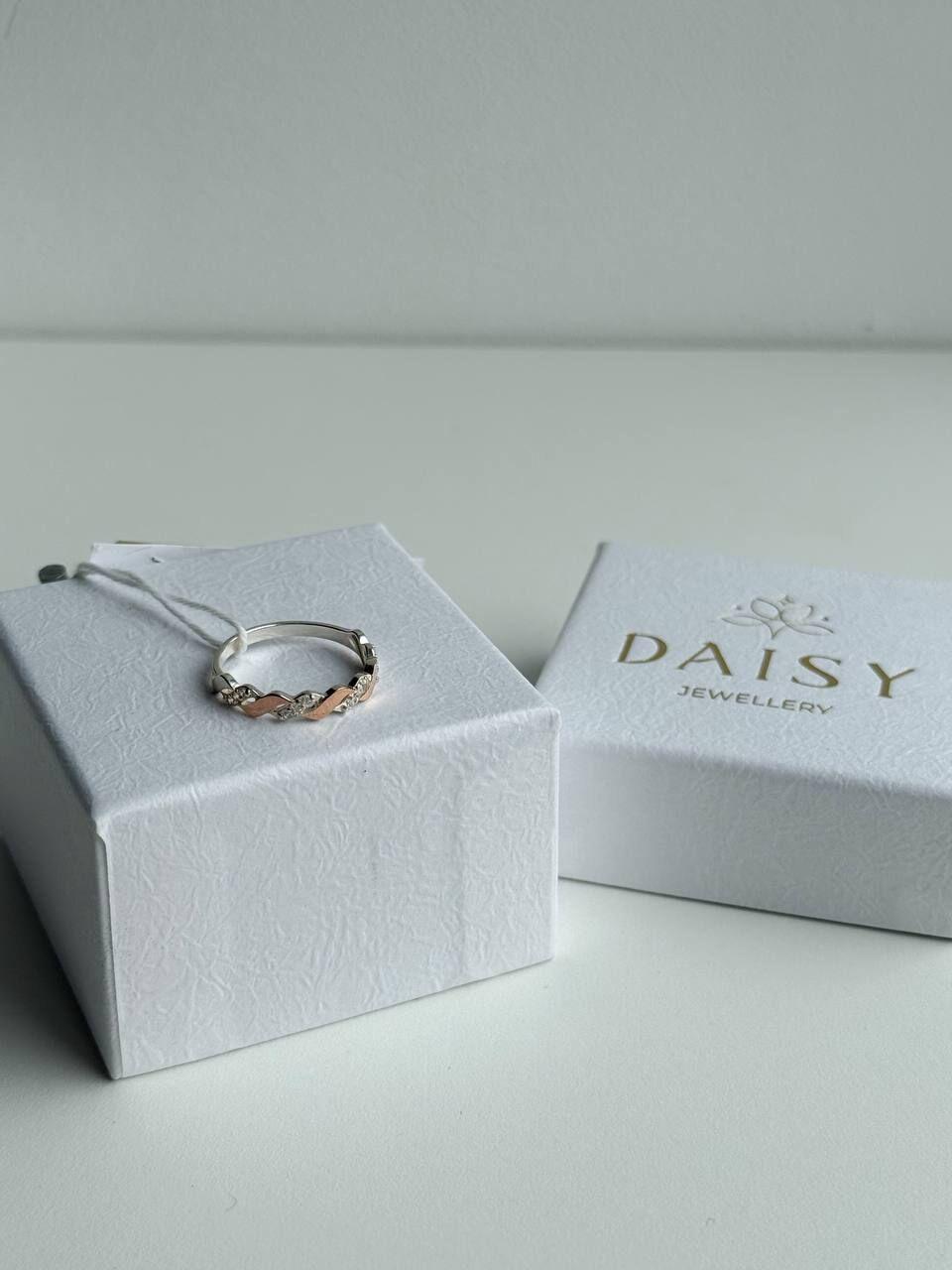 Зображення Жіноча срібна каблучка з фіанітами та вставками золота 375 проби