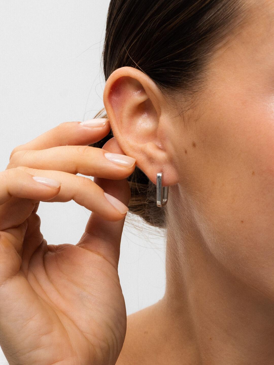 Зображення Минималистичные серьги из серебра 925 пробы