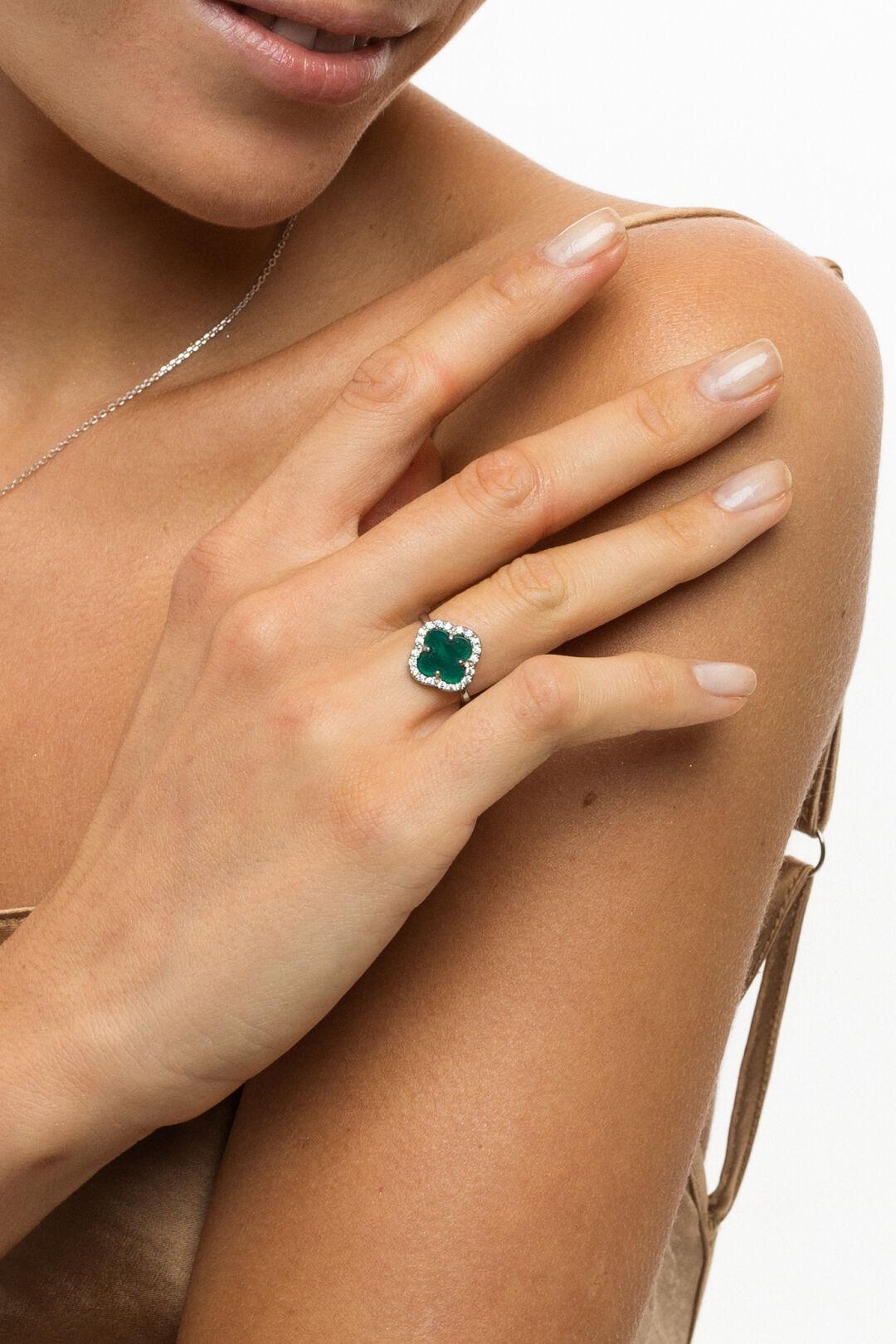 Зображення Серебряное кольцо с нефритом Клевер