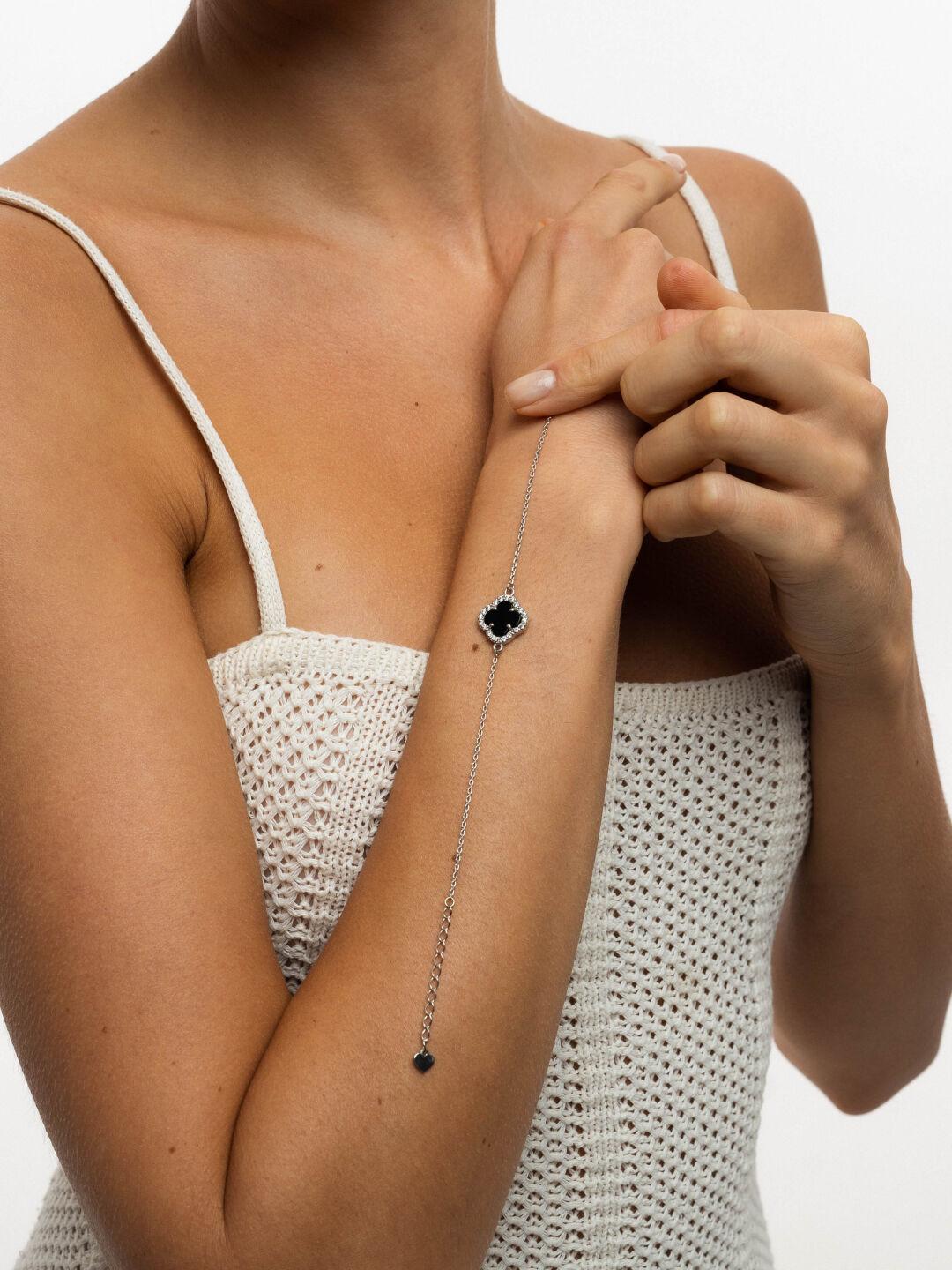 Зображення Срібний браслет Клевер онікс та куб.цирконій при наведенні